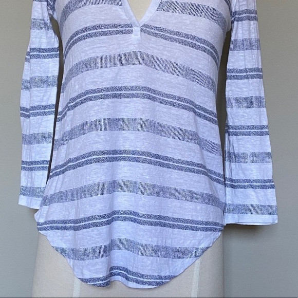Athleta Zephyr White Blue Striped V-neck Linen Top - Picture 4 of 13